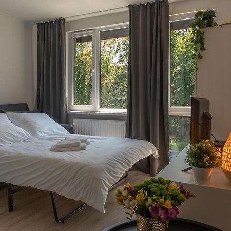 Batorego 18 - White - 450M Stacja Metra Pola Mokotowskie, 800M Biblioteka Narodowa, 20M Piekny Park Pola Mokotowskie, 800M Do Sgh - Wifi - Smart Tv - Good Apartments Warsaw Ngoại thất bức ảnh