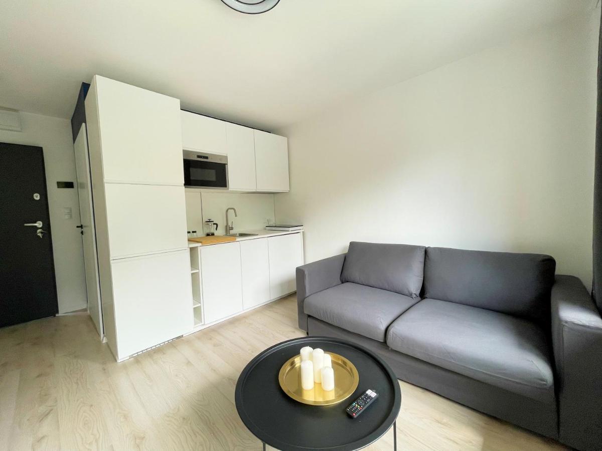 Batorego 18 - White - 450M Stacja Metra Pola Mokotowskie, 800M Biblioteka Narodowa, 20M Piekny Park Pola Mokotowskie, 800M Do Sgh - Wifi - Smart Tv - Good Apartments Warsaw Ngoại thất bức ảnh