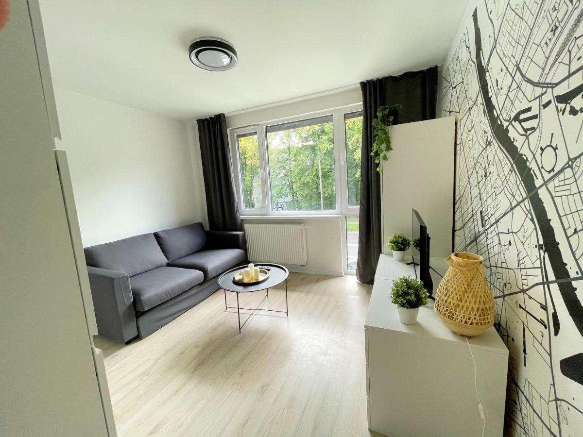 Batorego 18 - White - 450M Stacja Metra Pola Mokotowskie, 800M Biblioteka Narodowa, 20M Piekny Park Pola Mokotowskie, 800M Do Sgh - Wifi - Smart Tv - Good Apartments Warsaw Ngoại thất bức ảnh