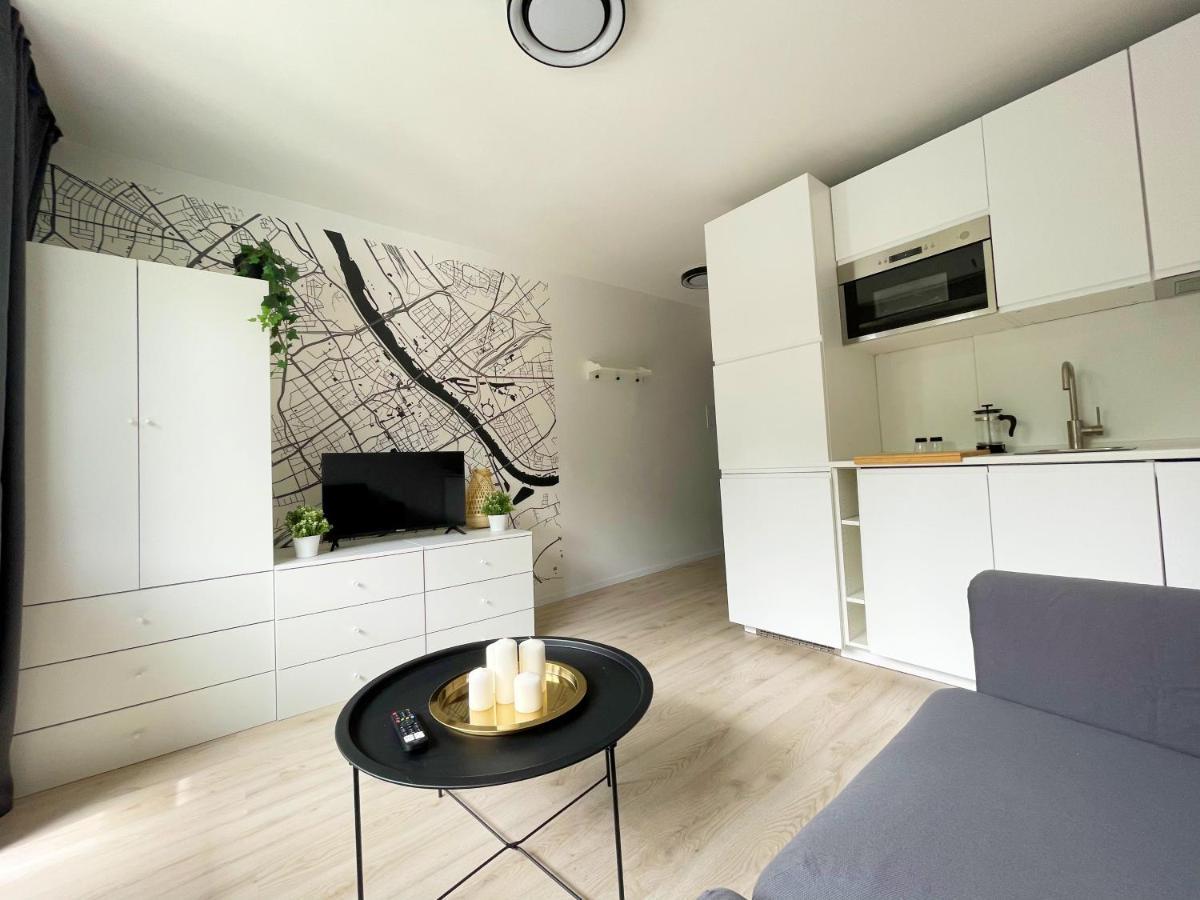 Batorego 18 - White - 450M Stacja Metra Pola Mokotowskie, 800M Biblioteka Narodowa, 20M Piekny Park Pola Mokotowskie, 800M Do Sgh - Wifi - Smart Tv - Good Apartments Warsaw Ngoại thất bức ảnh
