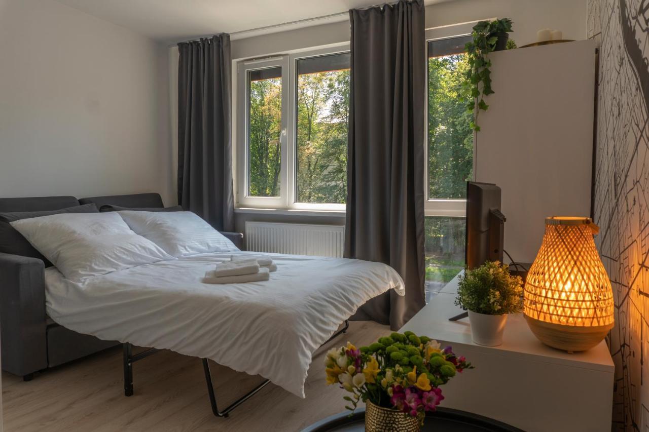 Batorego 18 - White - 450M Stacja Metra Pola Mokotowskie, 800M Biblioteka Narodowa, 20M Piekny Park Pola Mokotowskie, 800M Do Sgh - Wifi - Smart Tv - Good Apartments Warsaw Ngoại thất bức ảnh